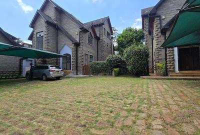 5 Bed House with En Suite in Lavington