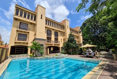 3 Bed Apartment with En Suite in Nyali Area