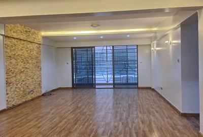 4 Bed Apartment with En Suite in Kilimani