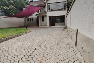 4 Bed House with En Suite in Karen