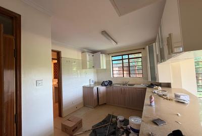 4 Bed Villa with En Suite in Kiambu Road - 4