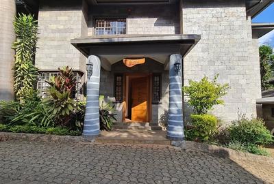 4 Bed Townhouse with En Suite at Westlands