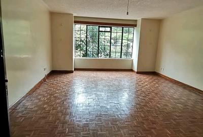 3 Bed Apartment with En Suite in Lavington