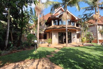 5 Bed Townhouse with En Suite in Lavington