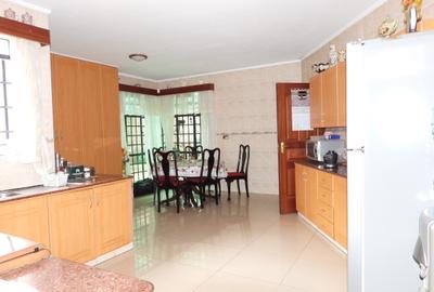 4 Bed Townhouse with En Suite in Brookside