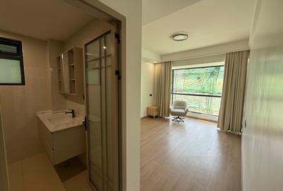 1 Bed Apartment with En Suite in Westlands Area - 3