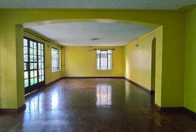4 Bed Townhouse with En Suite at Lavington Green