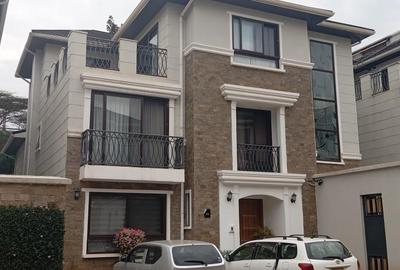 4 Bed Townhouse with En Suite at Peponi Road