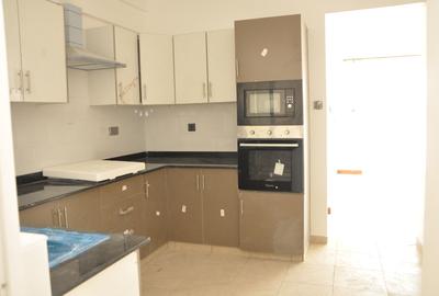 3 Bed Apartment with En Suite at Thindigua - 3