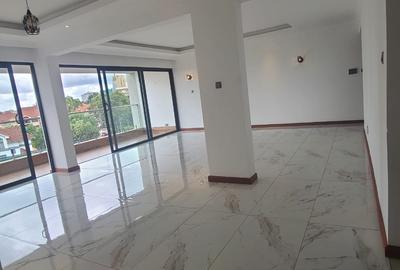 Serviced 3 Bed Apartment with En Suite in Kileleshwa