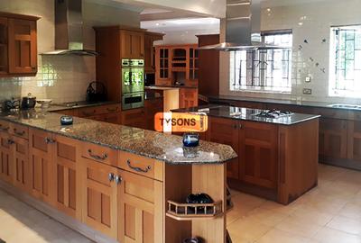 5 Bed House with En Suite in Muthaiga