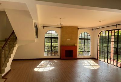 4 Bed Villa with En Suite in Kiambu Road - 4