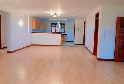 4 Bed Apartment with En Suite in Riverside