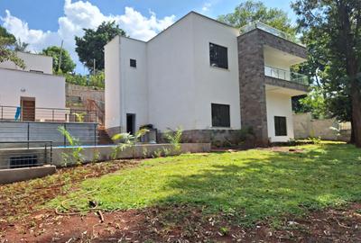 4 Bed House with En Suite in Loresho