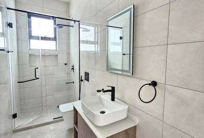 3 Bed Apartment with En Suite in Westlands Area - 3