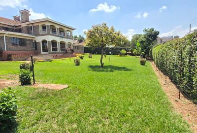 6 Bed House with En Suite at Runda Road - 3