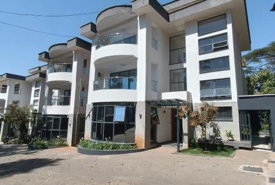 5 Bed Townhouse with En Suite in Lavington