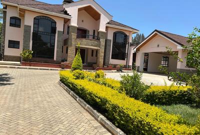 5 Bed House with En Suite at Kcb Karen