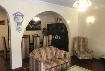 5 Bed Townhouse with En Suite at Mvuli Road