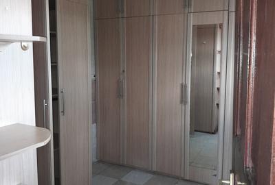 4 Bed House with En Suite at Nyari Estate