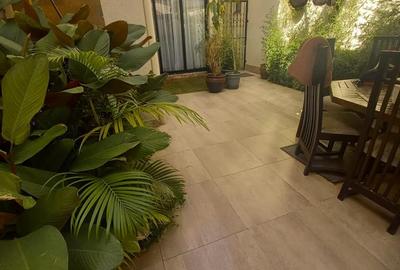 4 Bed Townhouse with En Suite in Spring Valley
