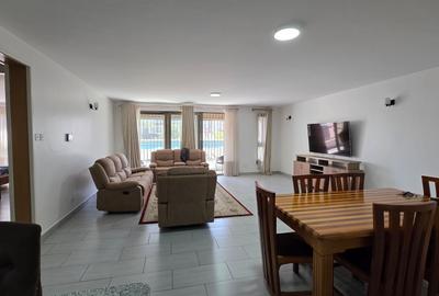 3 Bed Apartment with En Suite in Lavington