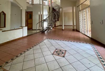4 Bed Townhouse with En Suite in Kilimani - 4