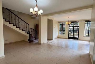 5 Bed Townhouse with En Suite in Lavington - 2
