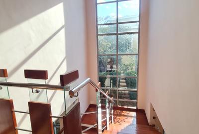 5 Bed Townhouse with En Suite at Karen