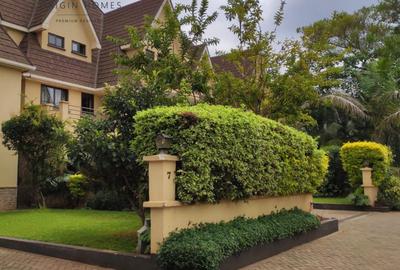 5 Bed Townhouse with En Suite at Lavington