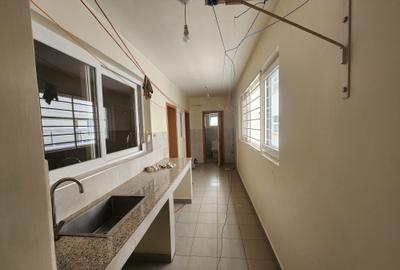 3 Bed Apartment with En Suite at Rhapta Road - 4