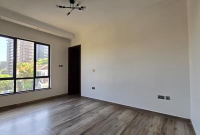 1 Bed Apartment with En Suite in Westlands Area - 2