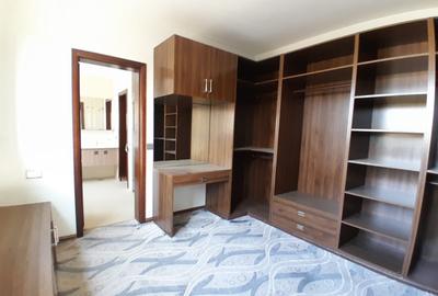 5 Bed Townhouse with En Suite at Lavington Maziwa - 4