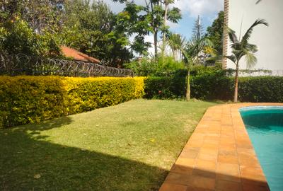 5 Bed Townhouse with Swimming Pool at Few Minutes Drive To Gigiri - 3
