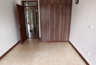 4 Bed Apartment with En Suite in Kileleshwa - 4