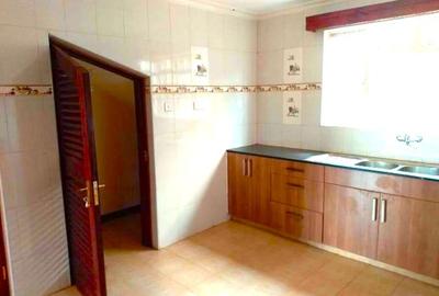 4 Bed Villa with En Suite in Runda - 3