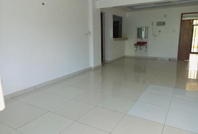 3 Bed Apartment with En Suite in Nyali Area