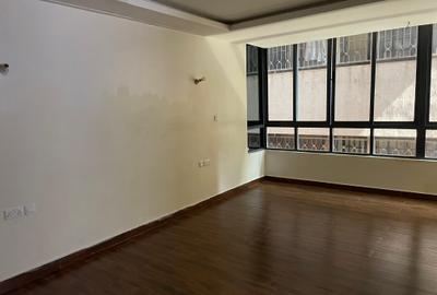 4 Bed Apartment with En Suite in Parklands - 2