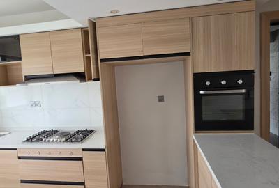 Serviced 3 Bed Apartment with En Suite at Riverside Drive - 3