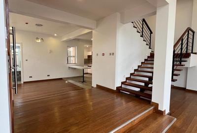 4 Bed Townhouse with En Suite in Lavington - 3