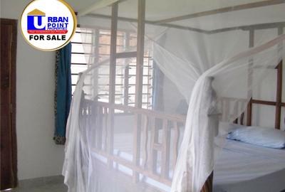 4 Bed Villa with En Suite in Watamu - 3