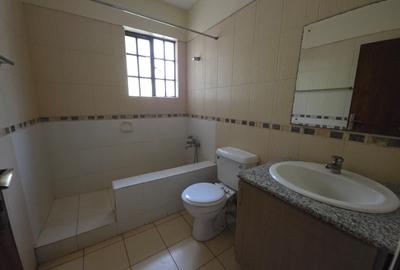 4 Bed House with En Suite in Kitisuru - 4