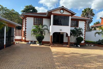 5 Bed Townhouse with En Suite in Runda - 3