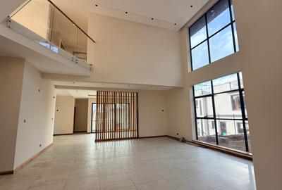 4 Bed Villa with En Suite at Loresho - 2
