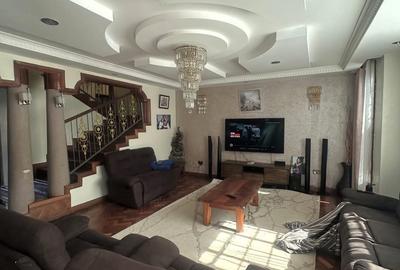 6 Bed Townhouse with En Suite at Dog Unit Road - 3