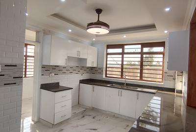 4 Bed Townhouse with En Suite in Kikuyu Town - 3