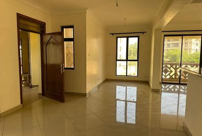 2 Bed Apartment with En Suite at Links Road - 4