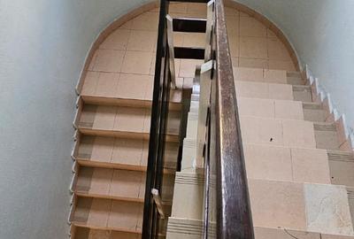 4 Bed House with En Suite at Hs99 - 2