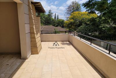 5 Bed House with En Suite in Lavington