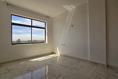 2 Bed Apartment with En Suite in Thindigua